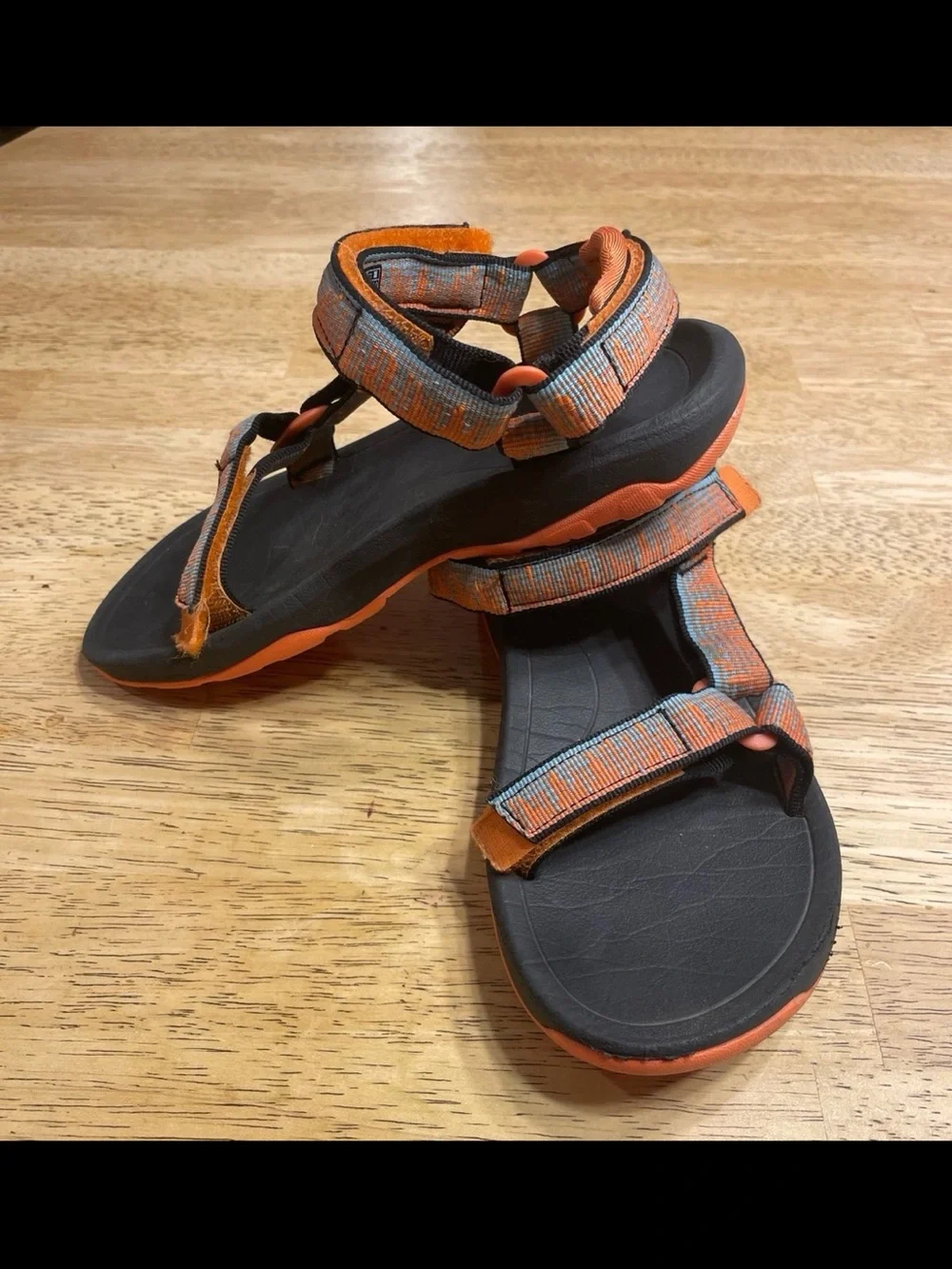 Teva unisex Sandals Outdoors for Kids Strappy Color Orange Sz. 2.